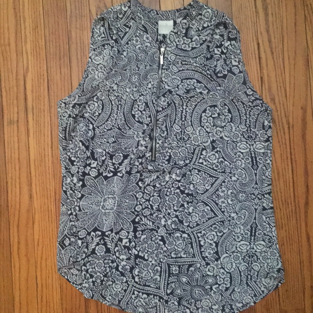 SoHo Jeans  floral printed blouse sleeveless